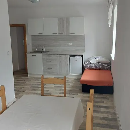 アパート Apartman U Hospoda U Dracice *